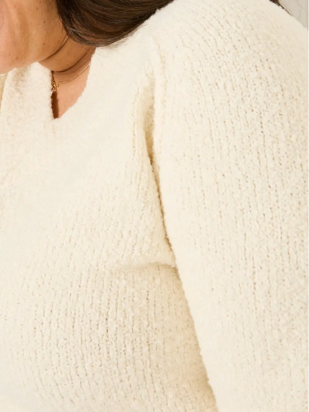 Ivory Casual V-Neck Sweaters