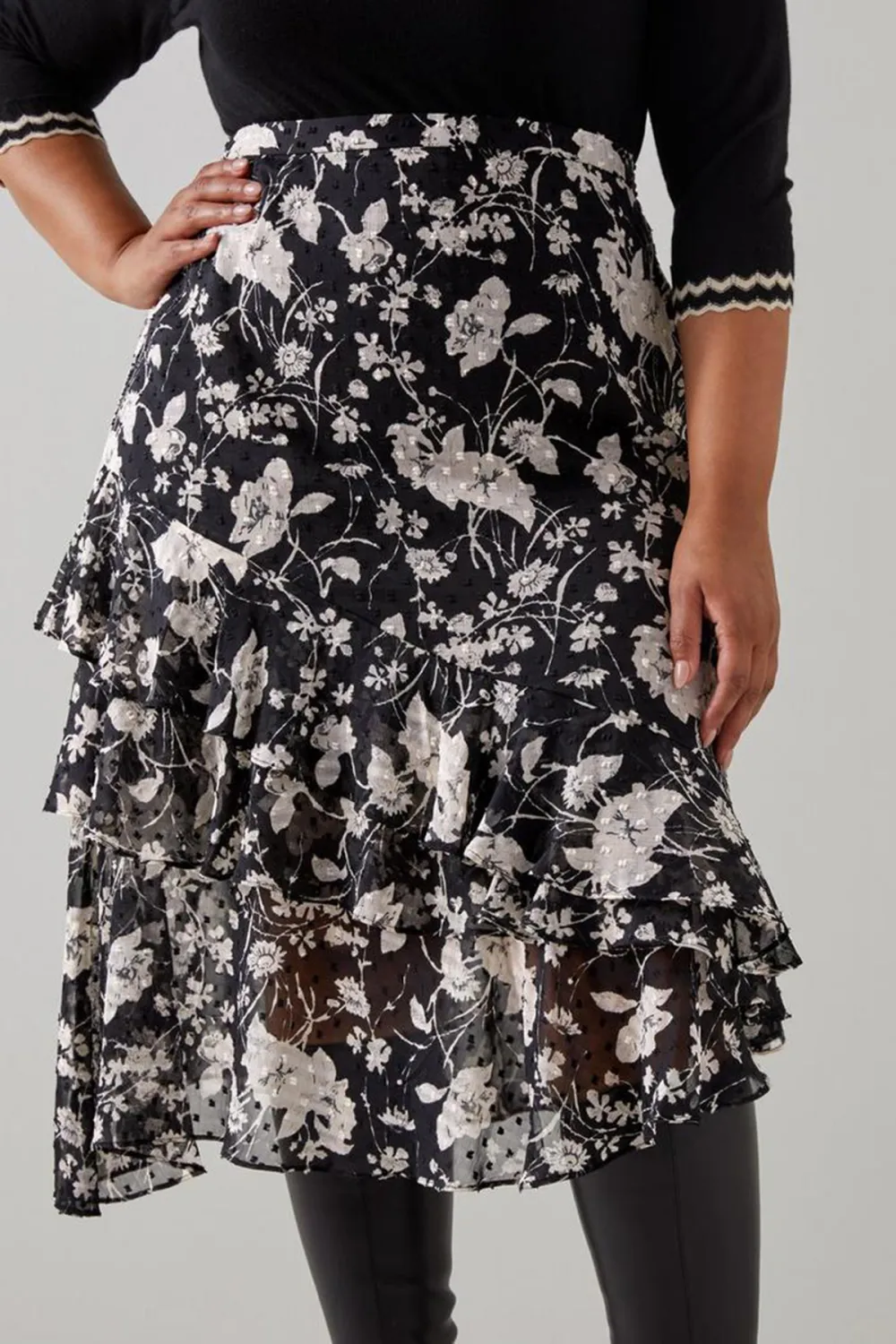 Black Cream Floral Print Tiered Midi Skirt