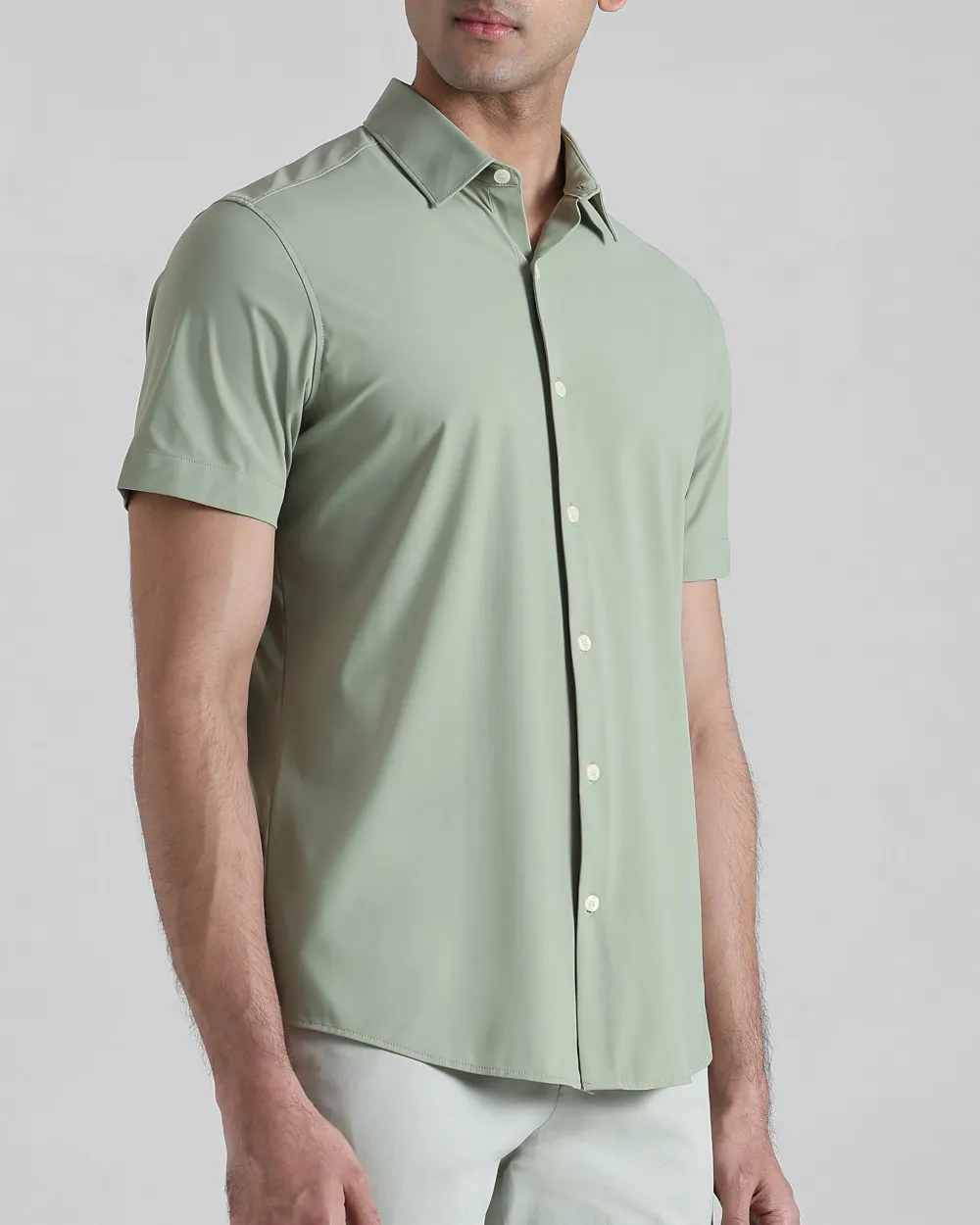 Leisure Simple Slim-Fit Breathable Sage Shirt