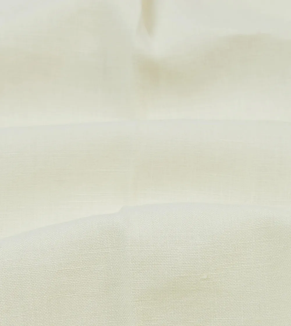 Daily Ecru Linen Single-Pleat Shorts Casual Style