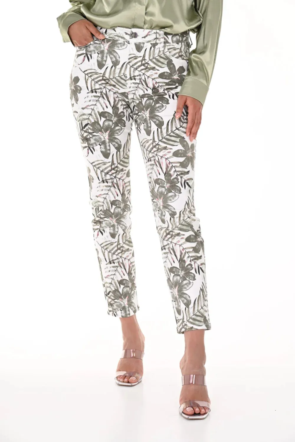 Off - White Khaki Print Ankle Pants