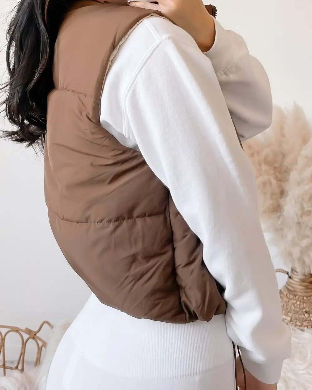 REVERSIBLE!! GIVE YOU CHILLS PUFFER VEST (COCOA/CREAM)