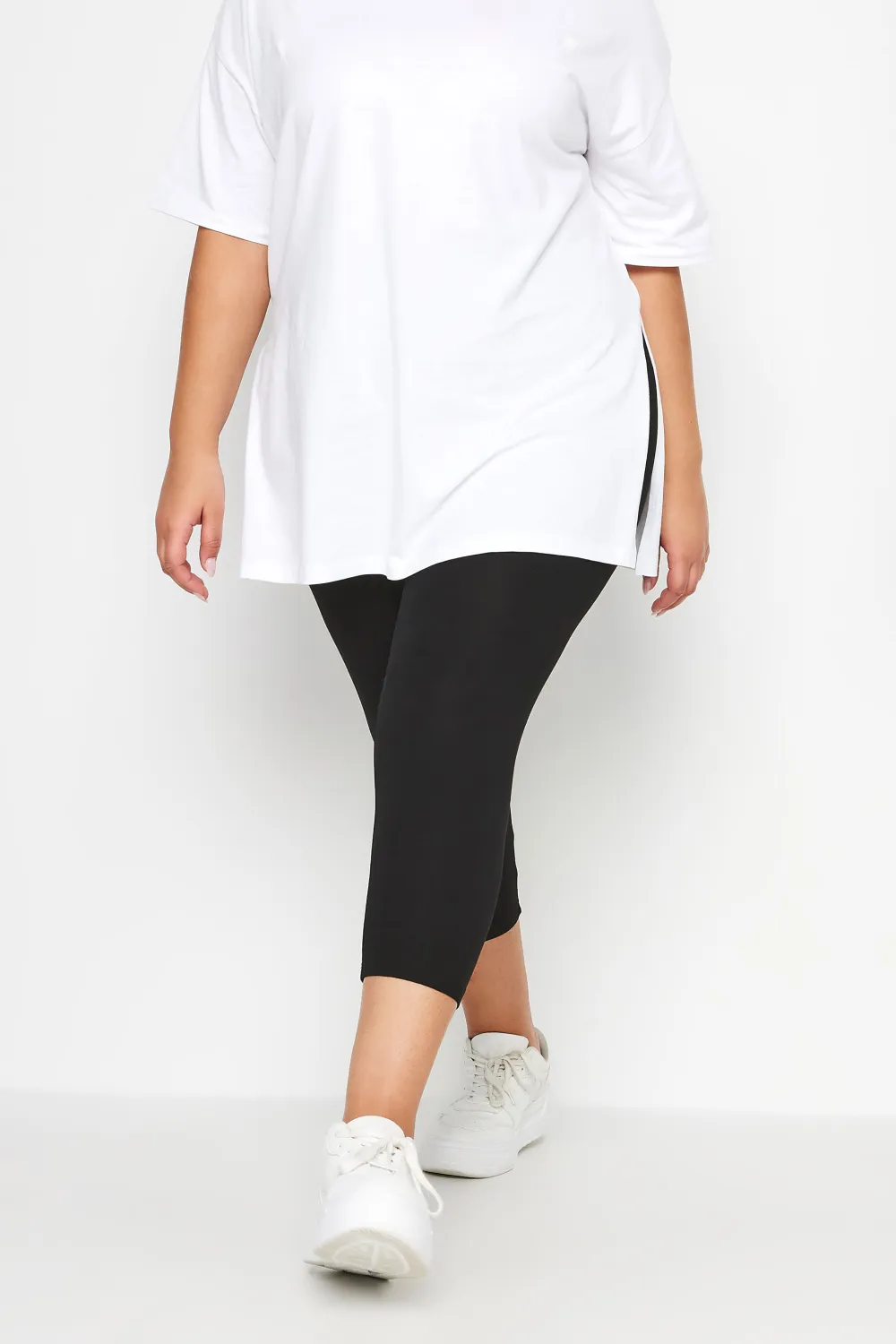 YOURS Curve 2 PACK Black Butterfly Print Cropped Leggings