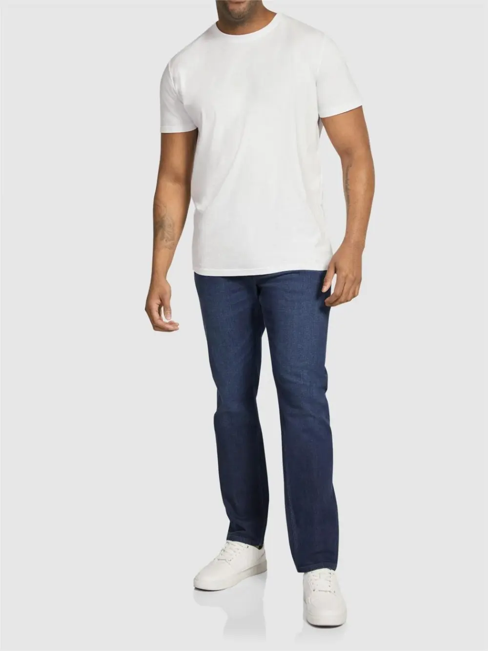 DARK WASH TAPERED FIT JEAN