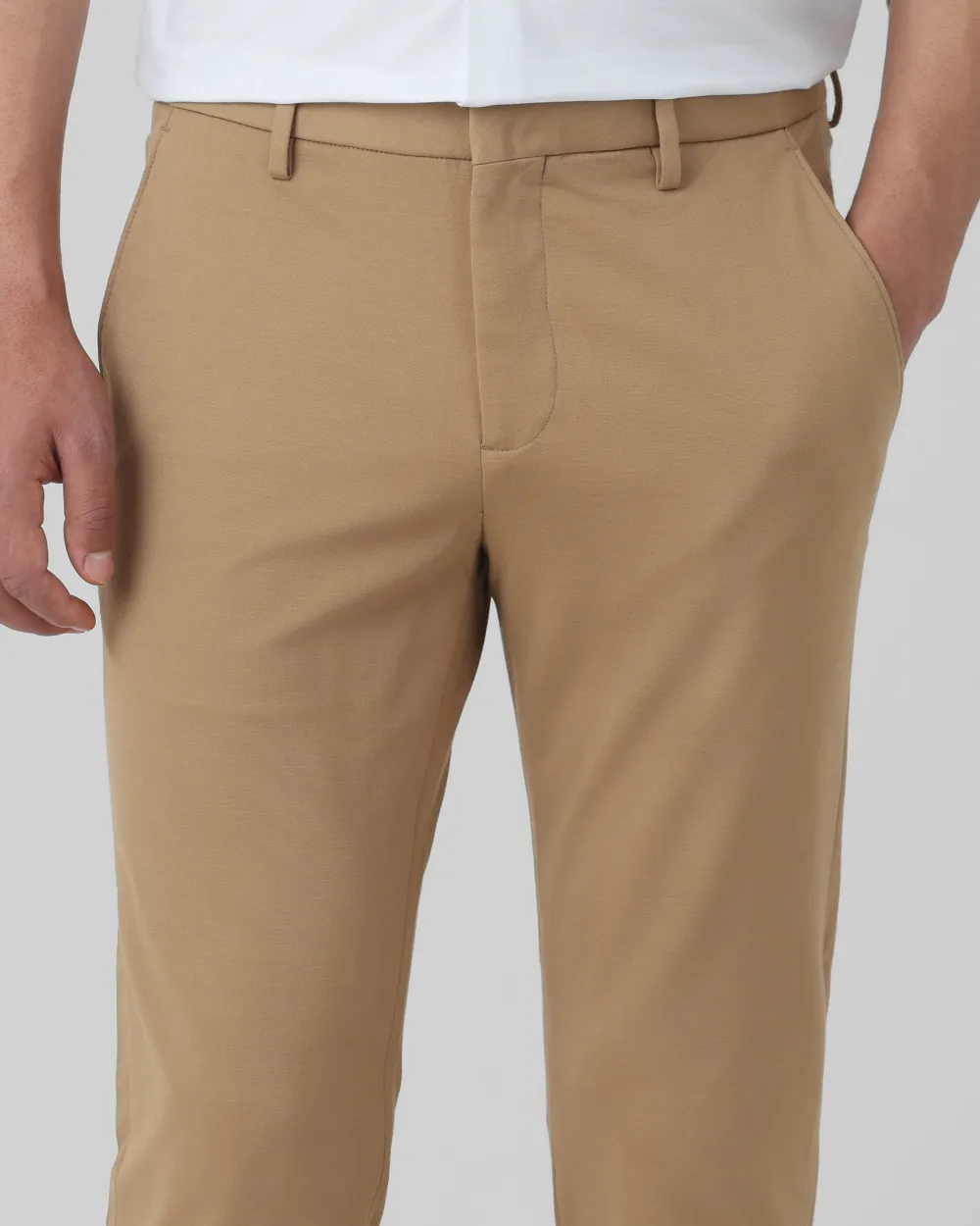 Classic Daily Slim-Fit Straight-Leg Khaki Trousers