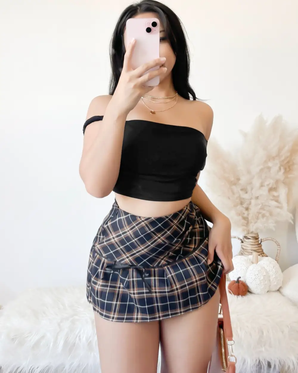 CAMILLE OFF SHOULDER TWIST TOP