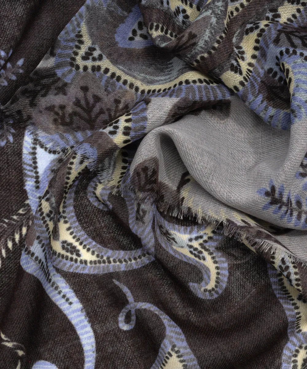 Casual Style Traditional Paisley Wrap