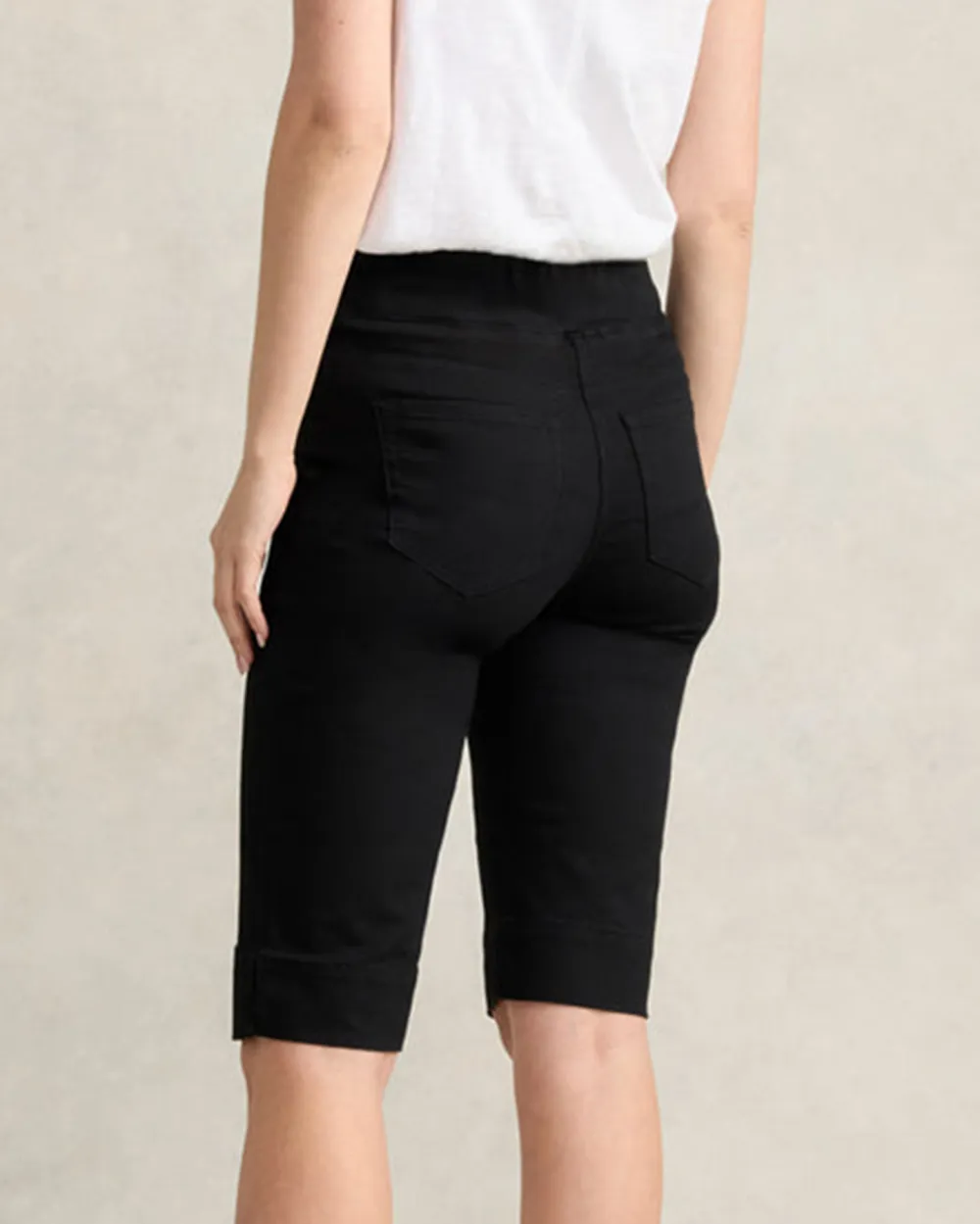 Twill Elastic Waist Knee Length Shorts