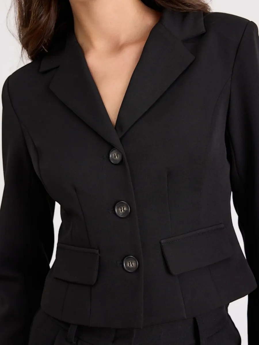 Fitted Lapel Crop Blazer
