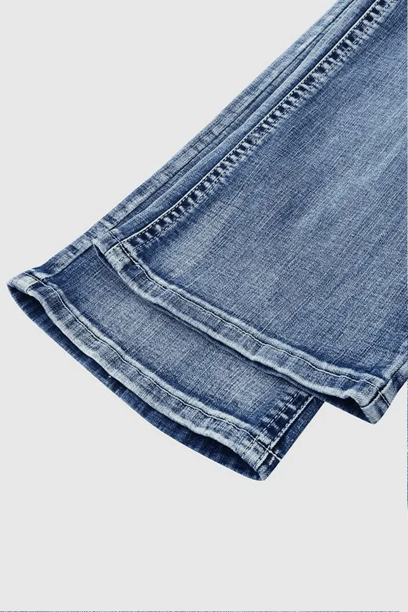 Pocket Detail Mid Rise Straight Leg Jeans
