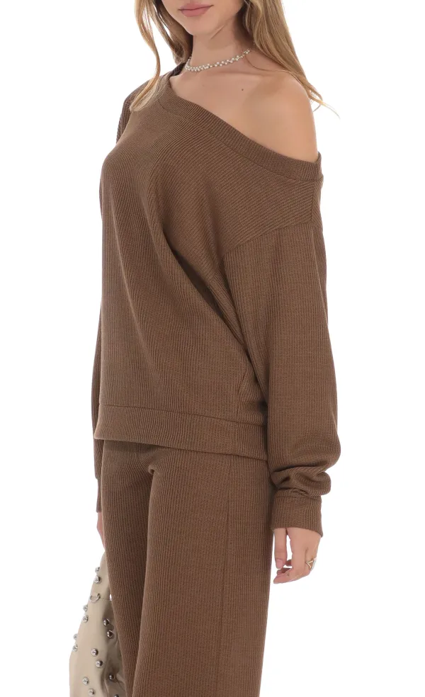 Off Shoulder Knit Oversized Jumper in Brown