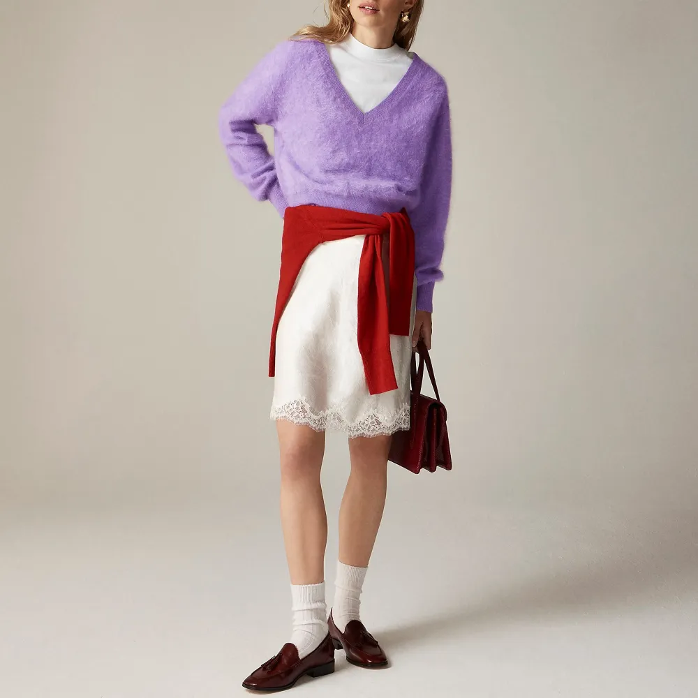 Brushed Cashmere Cropped V-Neck Sweaters