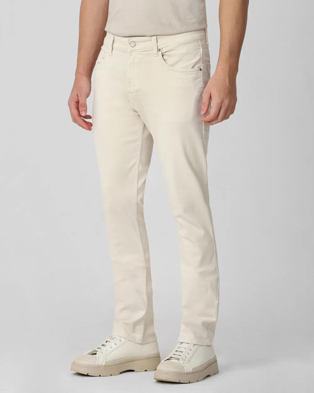 Classic Comfortable Straight Off White  Jeans