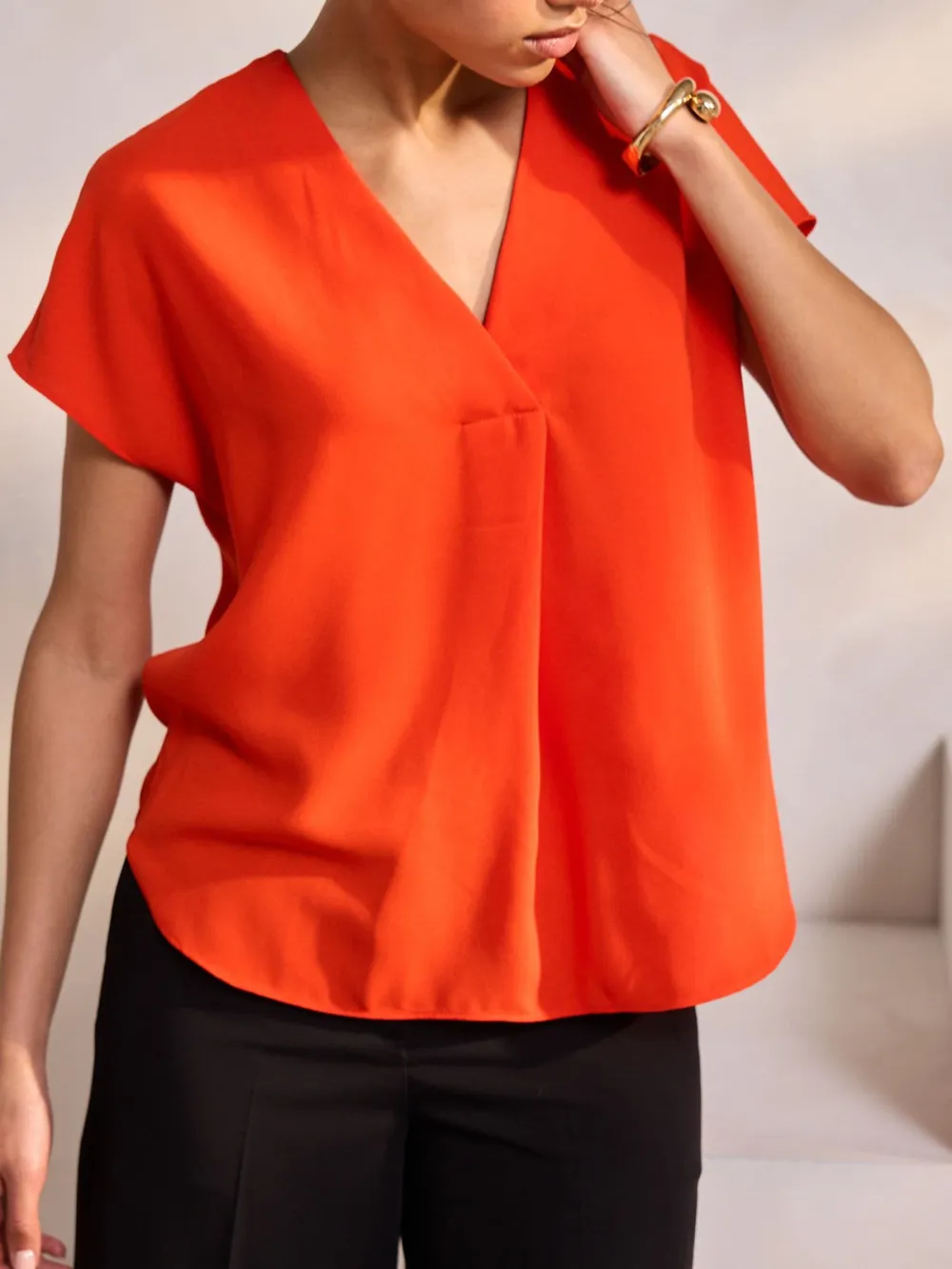 Loose Fit Short Sleeve High Collar V-Neck Shirt