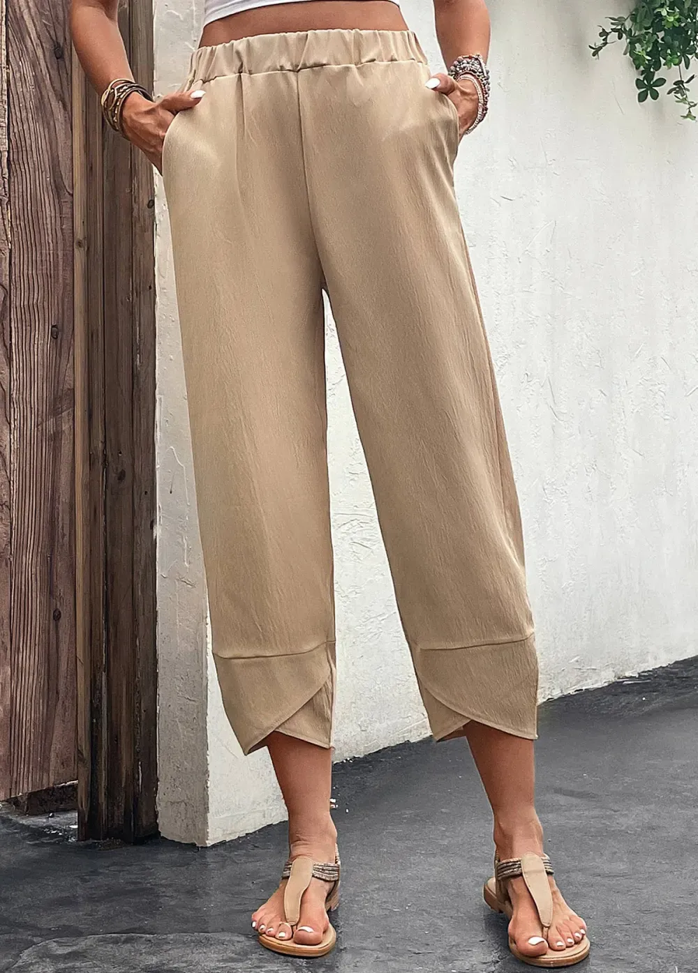 Light Camel Pocket Elastic Waist High Waisted Pants