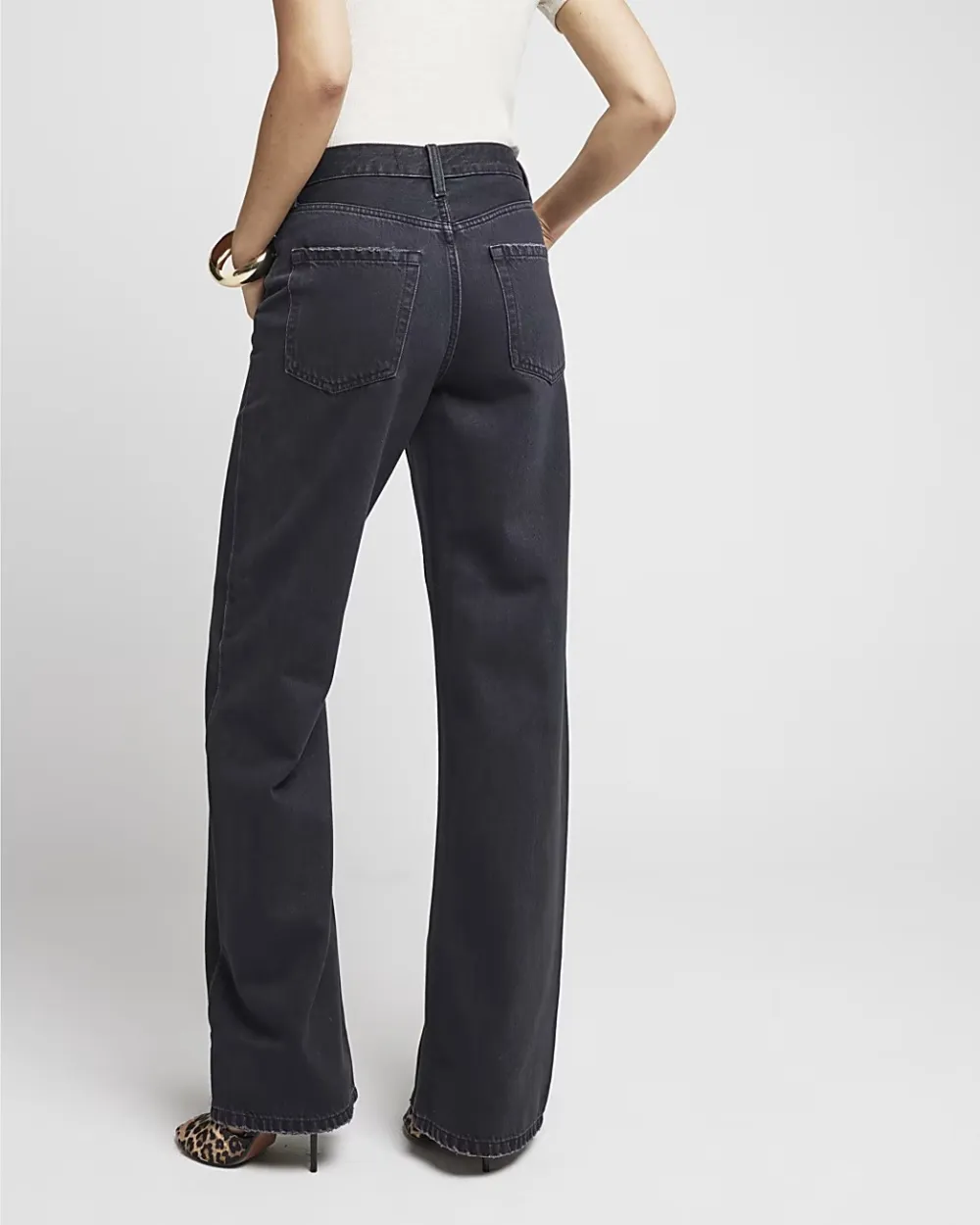 Simple Design All-Match Solid Color Women's Jeans