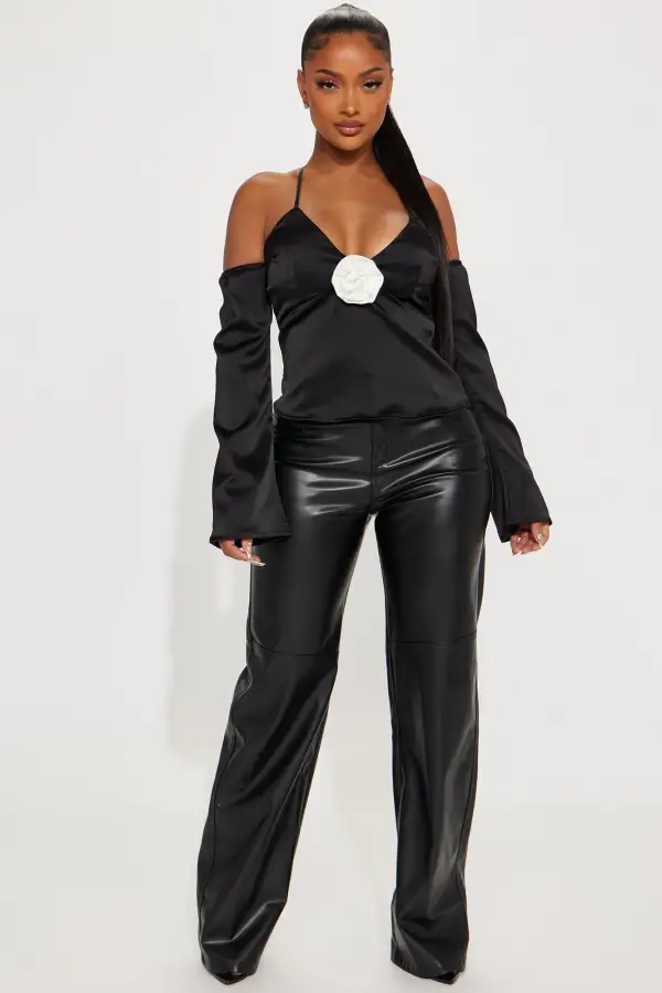 Soft Mood Satin Long Sleeve Cami - Black/White