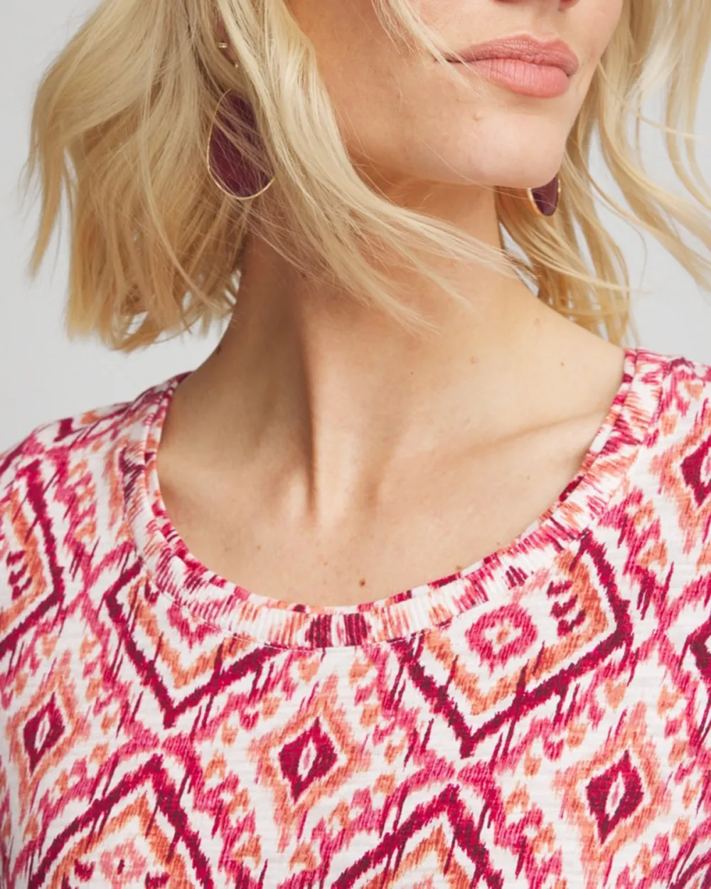 Short Sleeve Geometric Pattern Crew Neck Tee