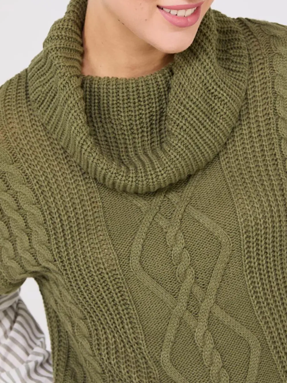 Cable Knit Turtleneck Sweater Vest