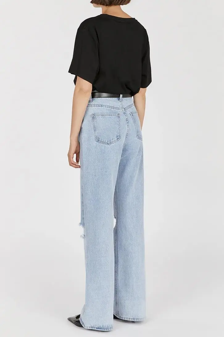 BLUE HIGH RISE RIPPED JEAN