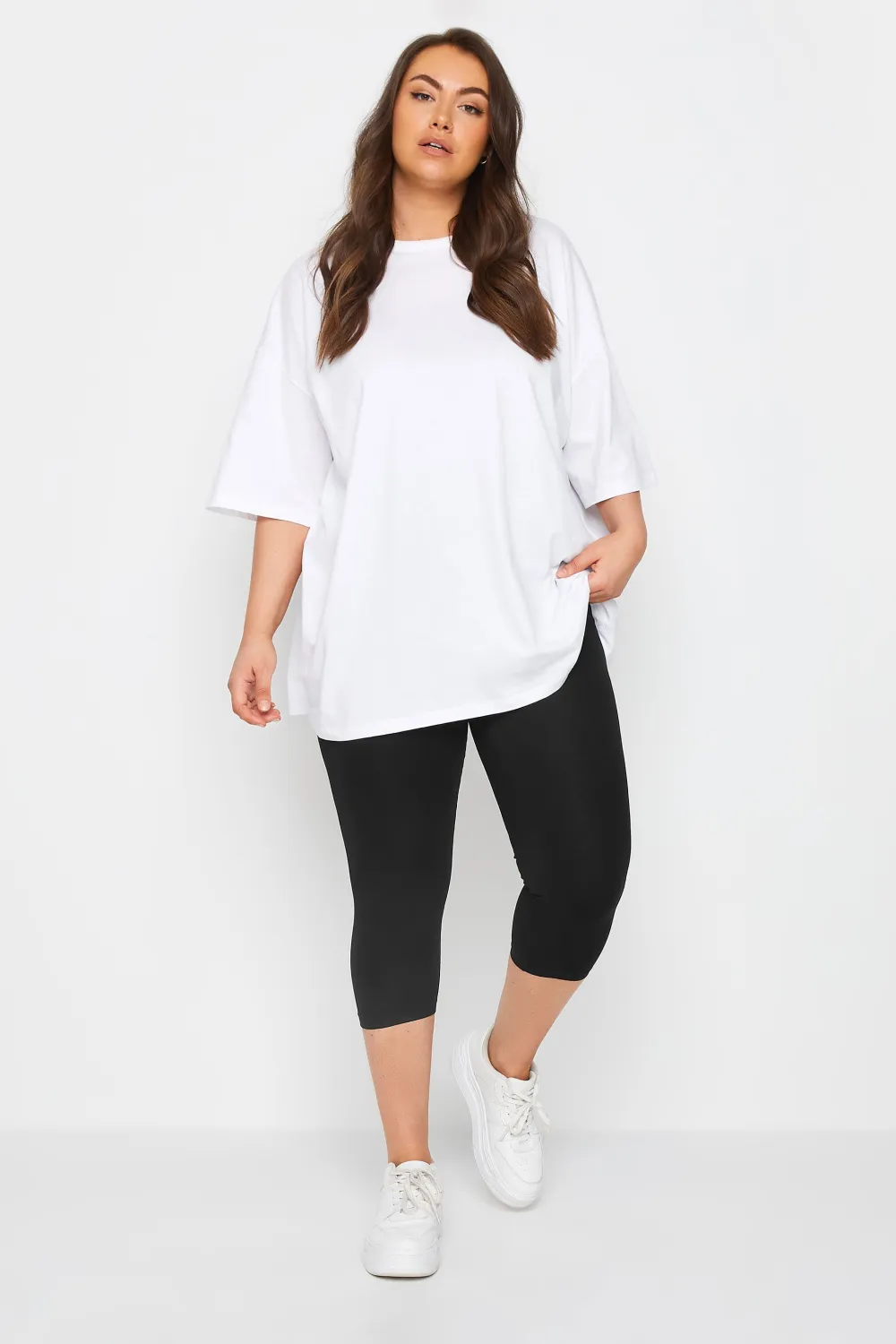 YOURS Curve 2 PACK Black & White Ditsy Floral Print Cropped Leggings