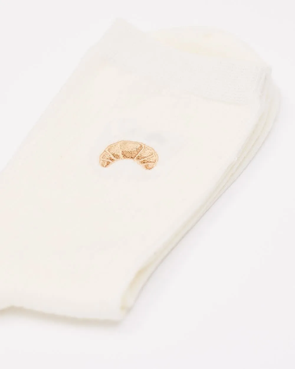 Ribbed Crew Socks With Croissant Embroidery