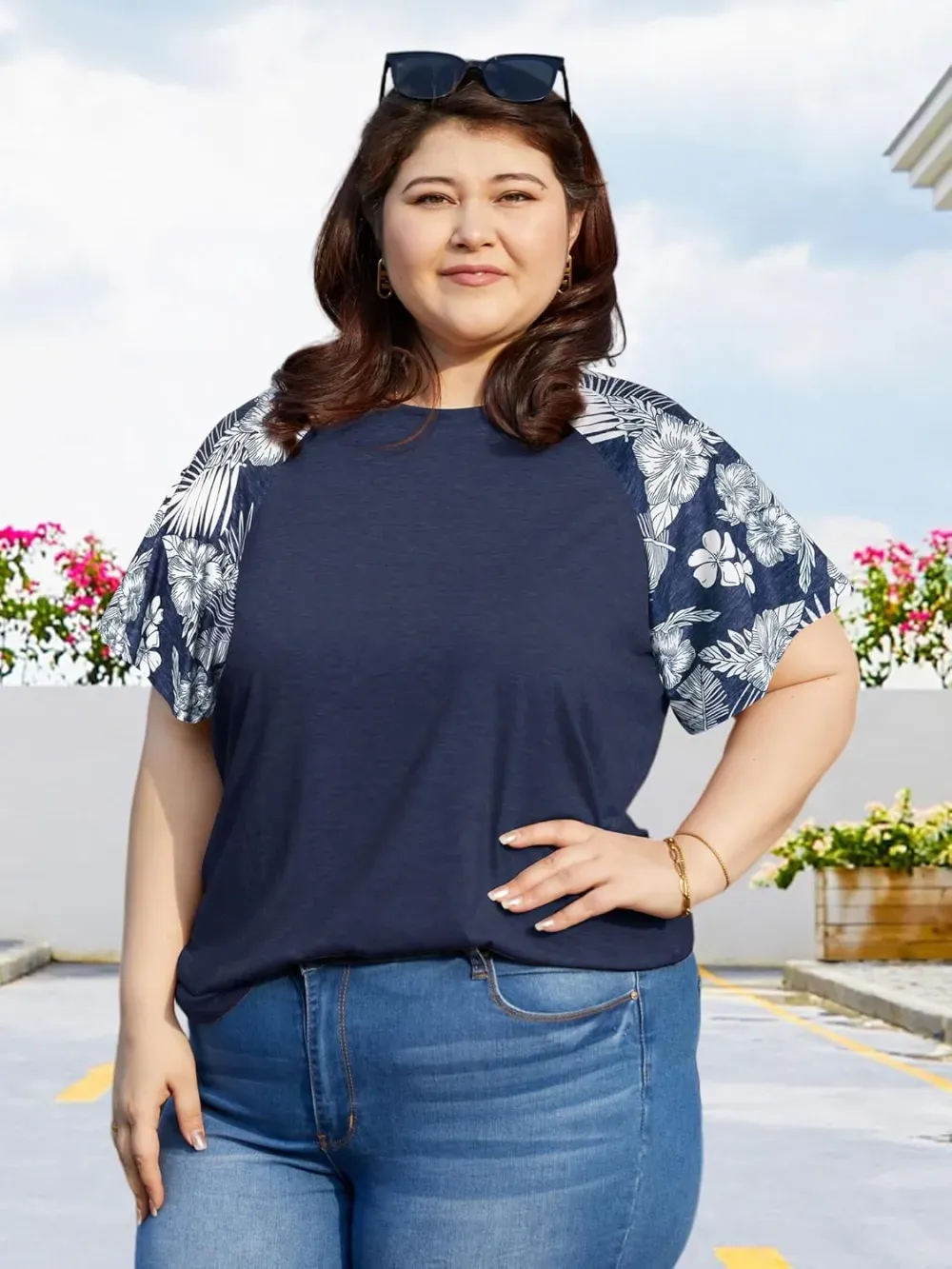 HDLTE Womens Plus Size Tops Floral Bell Sleeves Blouses Summer Crewneck Tunic Loose Casual T Shirts