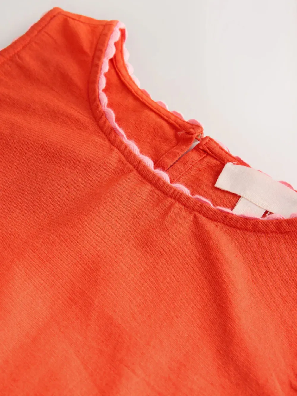 Classic Comfortable Solid Color Round Neck Straight Midi Dress