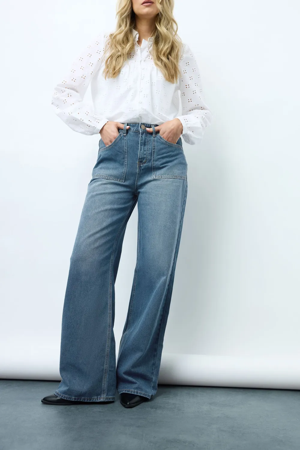 Women's Casual Wide Leg Jeans