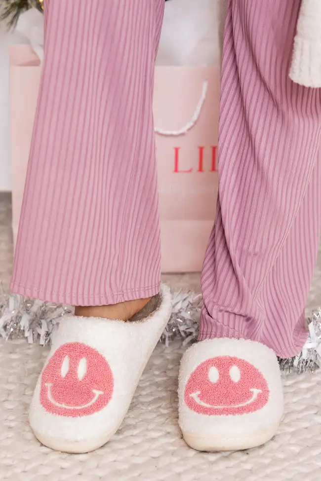 Pink Smiley Slippers DOORBUSTER
