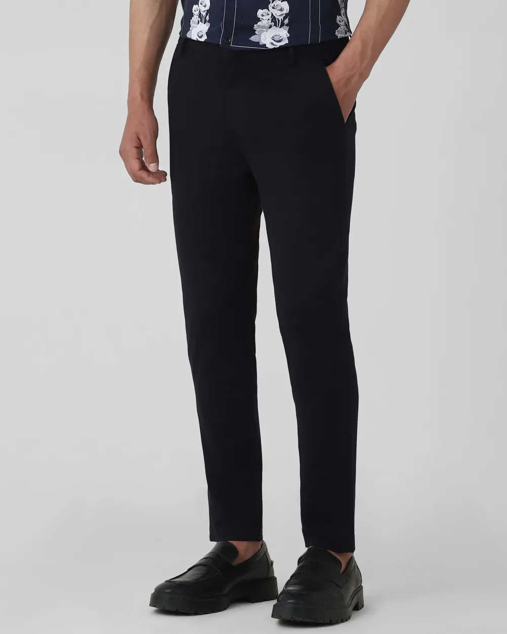 Classic Daily Slim-Fit Straight-Leg Navy Trousers