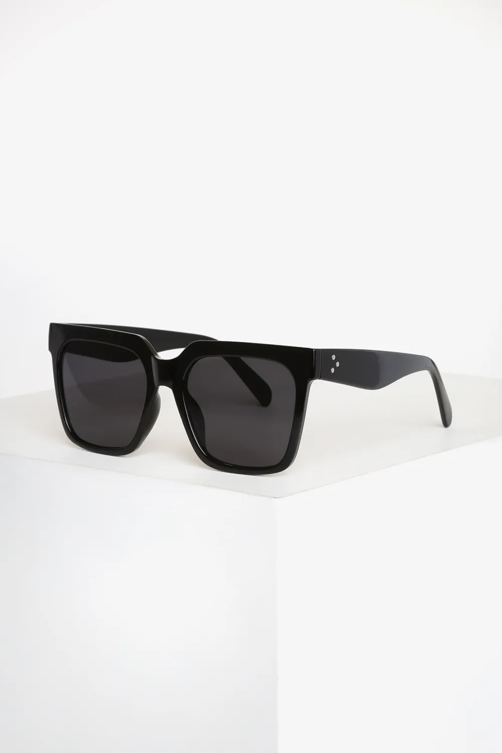 Classic All-Match Black Women's Sunglasses