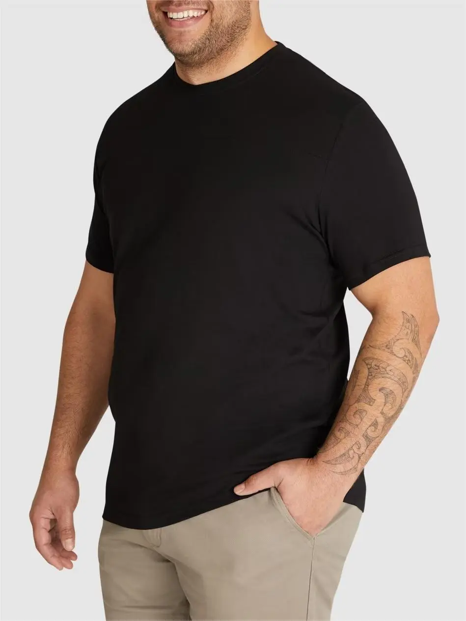 BLACK ESSENTIAL LONGLINE TEE