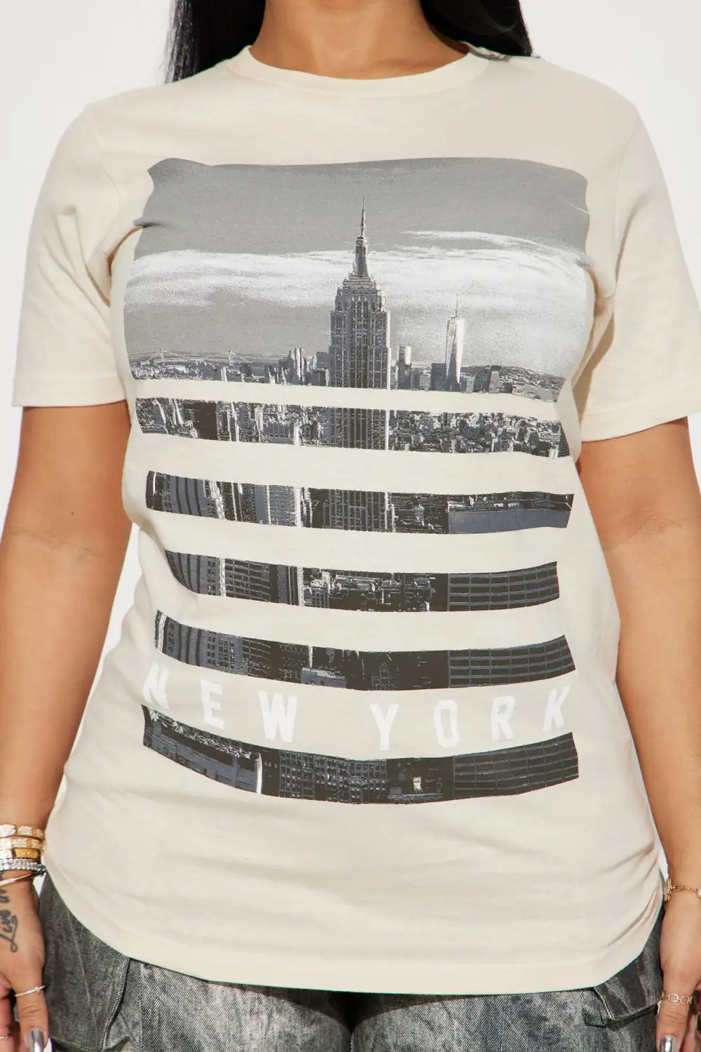 Skyline Views NY Tshirt - Cream