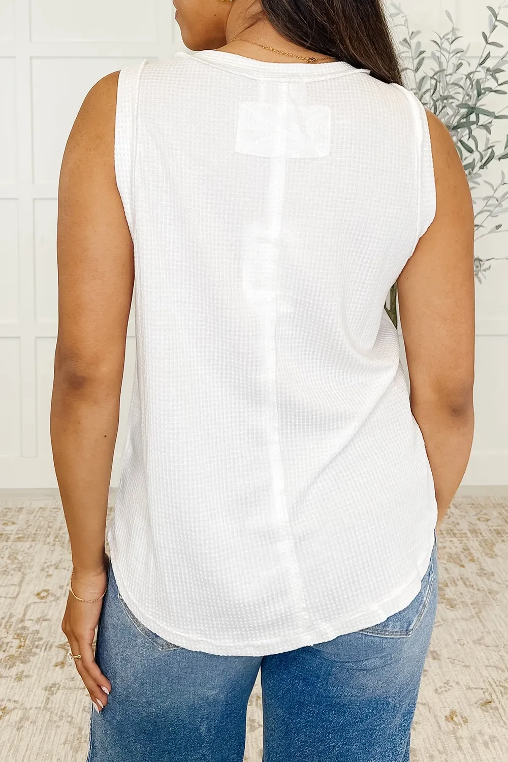 Comfortable And Breathable White Texture Tank Tops