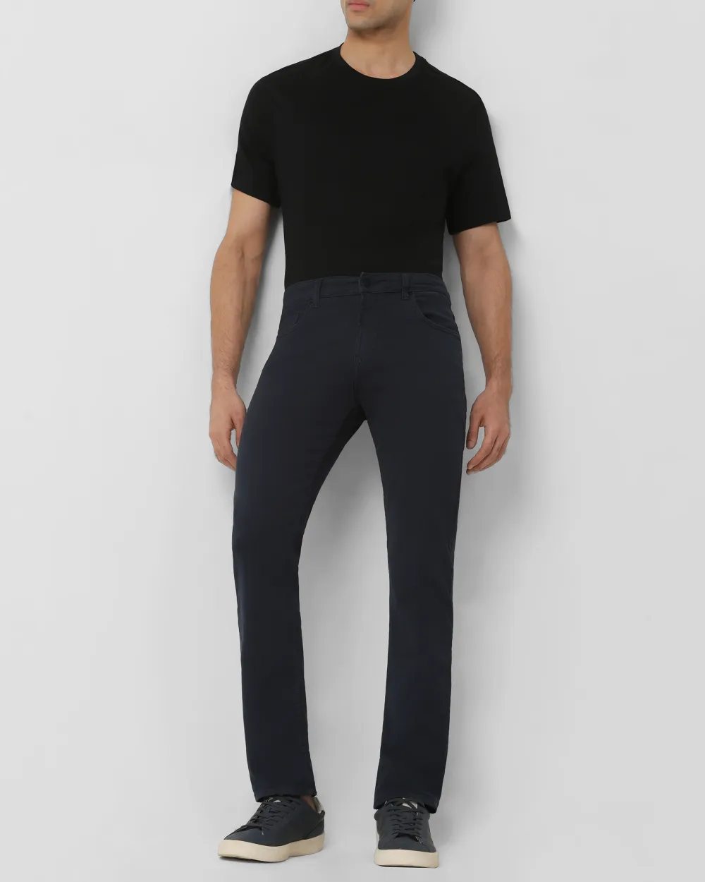 Classic Comfortable Straight Black Jeans