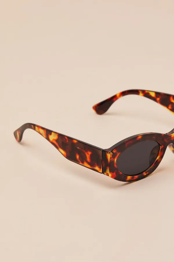 Personalized And Cool Retro Literary Ladies Sunglasses