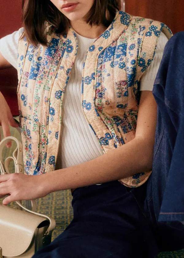 Cropped Sleeveless Printed Quilted Jacket