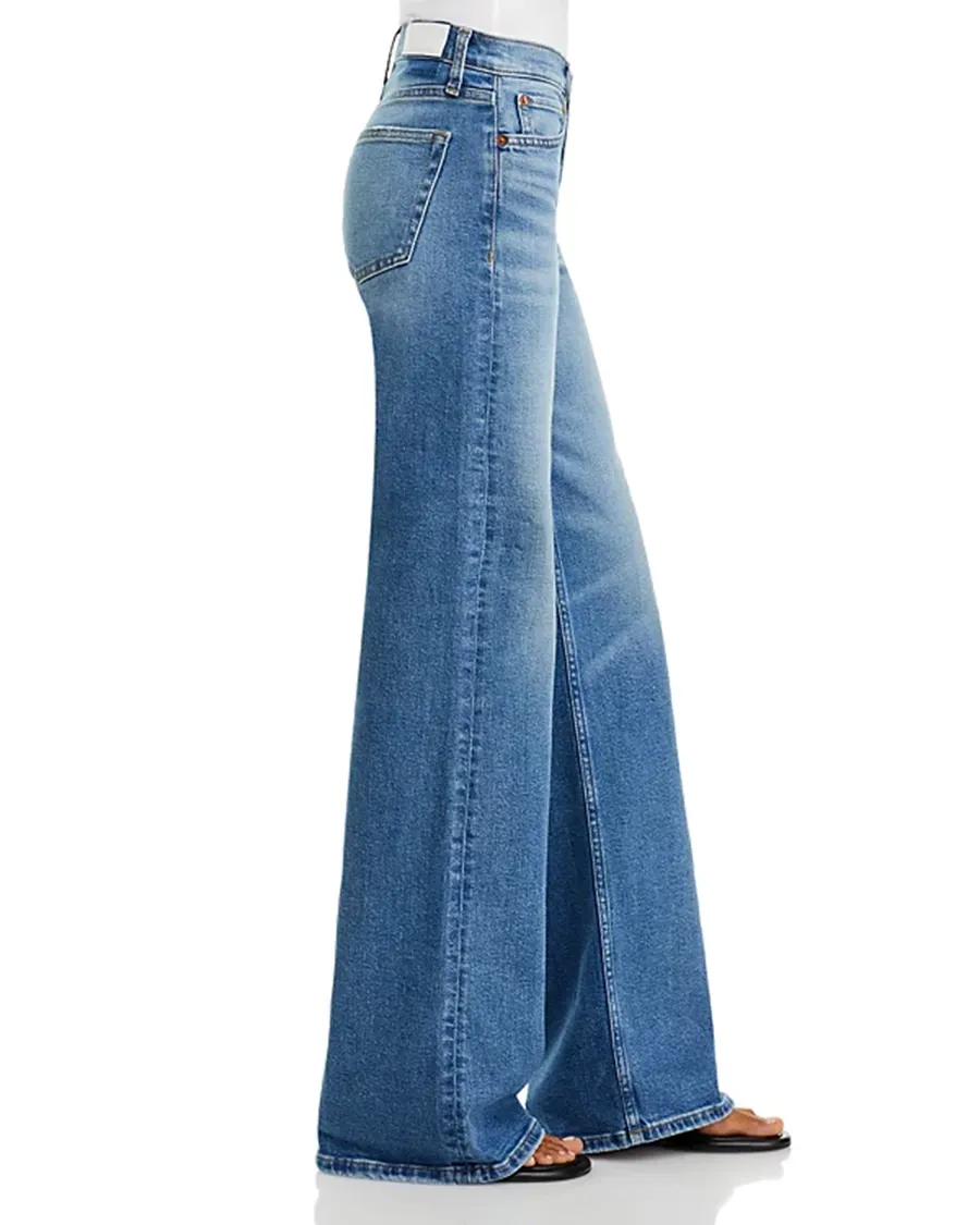 Light-Colored Wide Leg Jeans