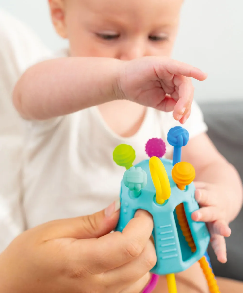 Mobi Zippee Activity Pull Toy