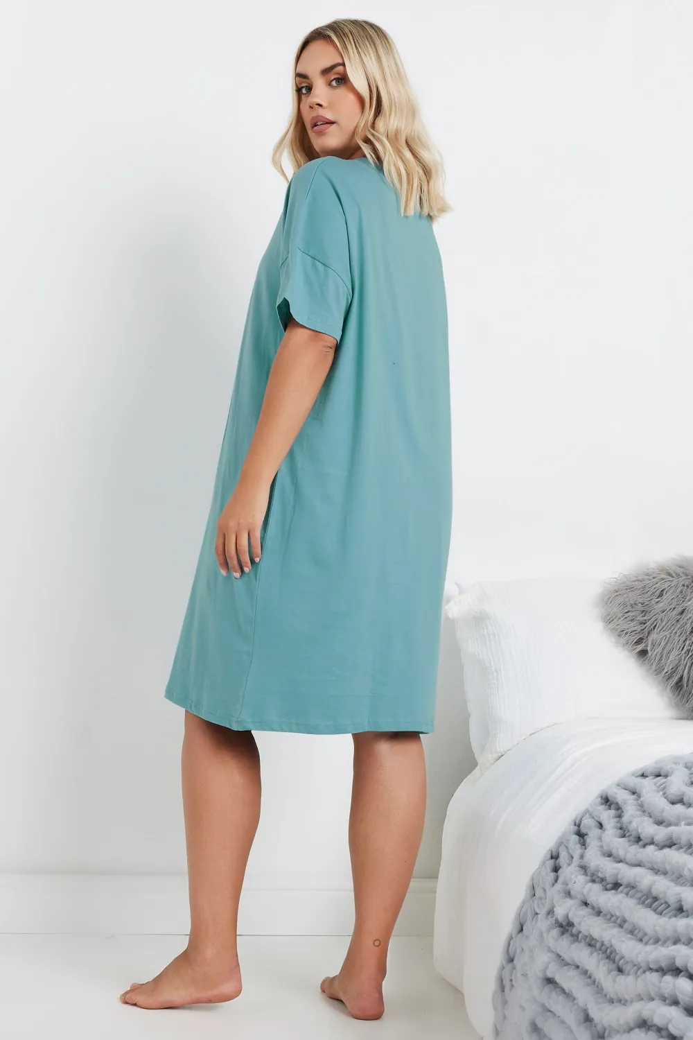 YOURS Curve Blue Penguin Print Sleep Tee Nightdress