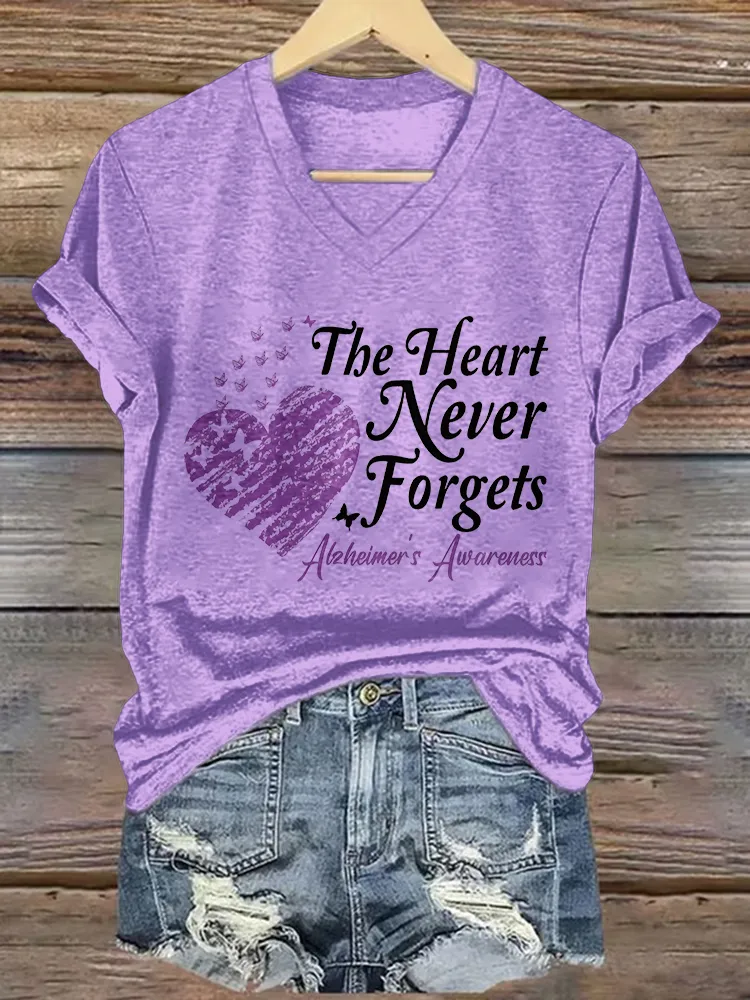 Women'S  The Heart Never Forgets Alzheimer'S Awereness V-Neck T-Shirt