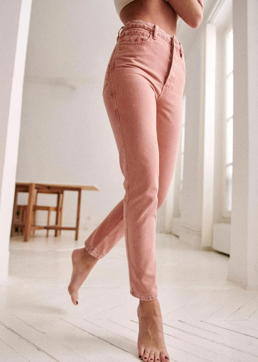 Multi-Pocket Mid Waist Jeans