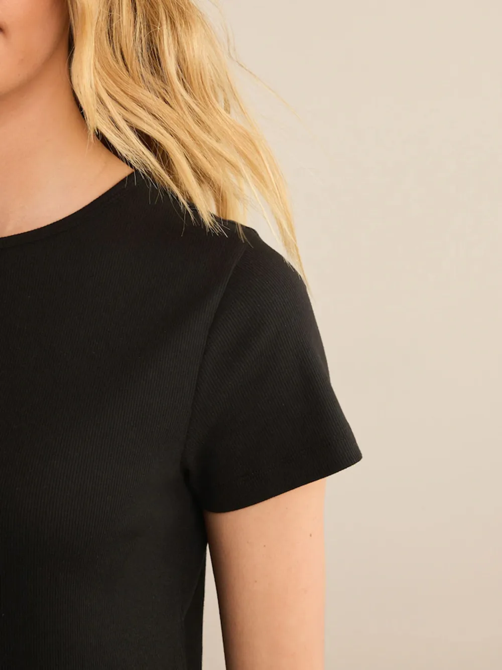 Basic Minimalist Ribbed Solid Color Crew Neck Dress