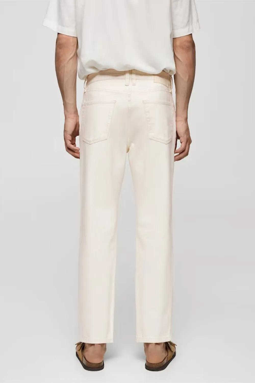 Relaxed-Fit Washed-Effect Jeans