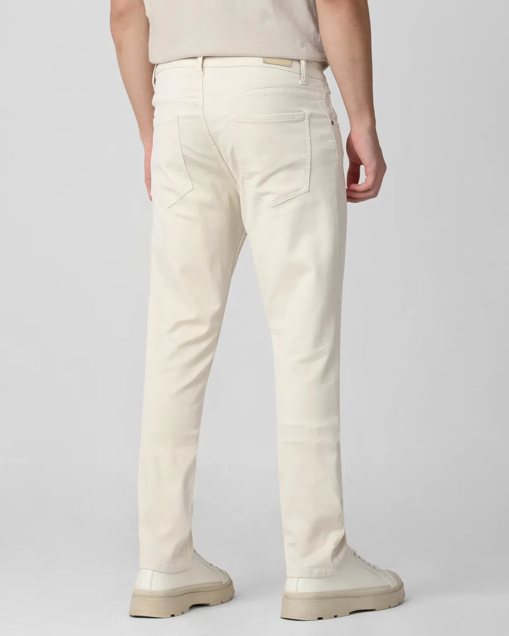 Classic Comfortable Straight Off White  Jeans