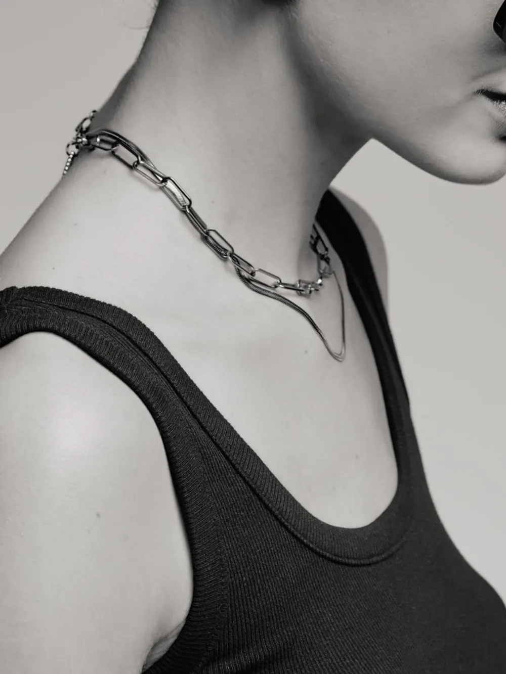 Three-Piece Set Black/Khaki Green/White Ribbed Tank Top