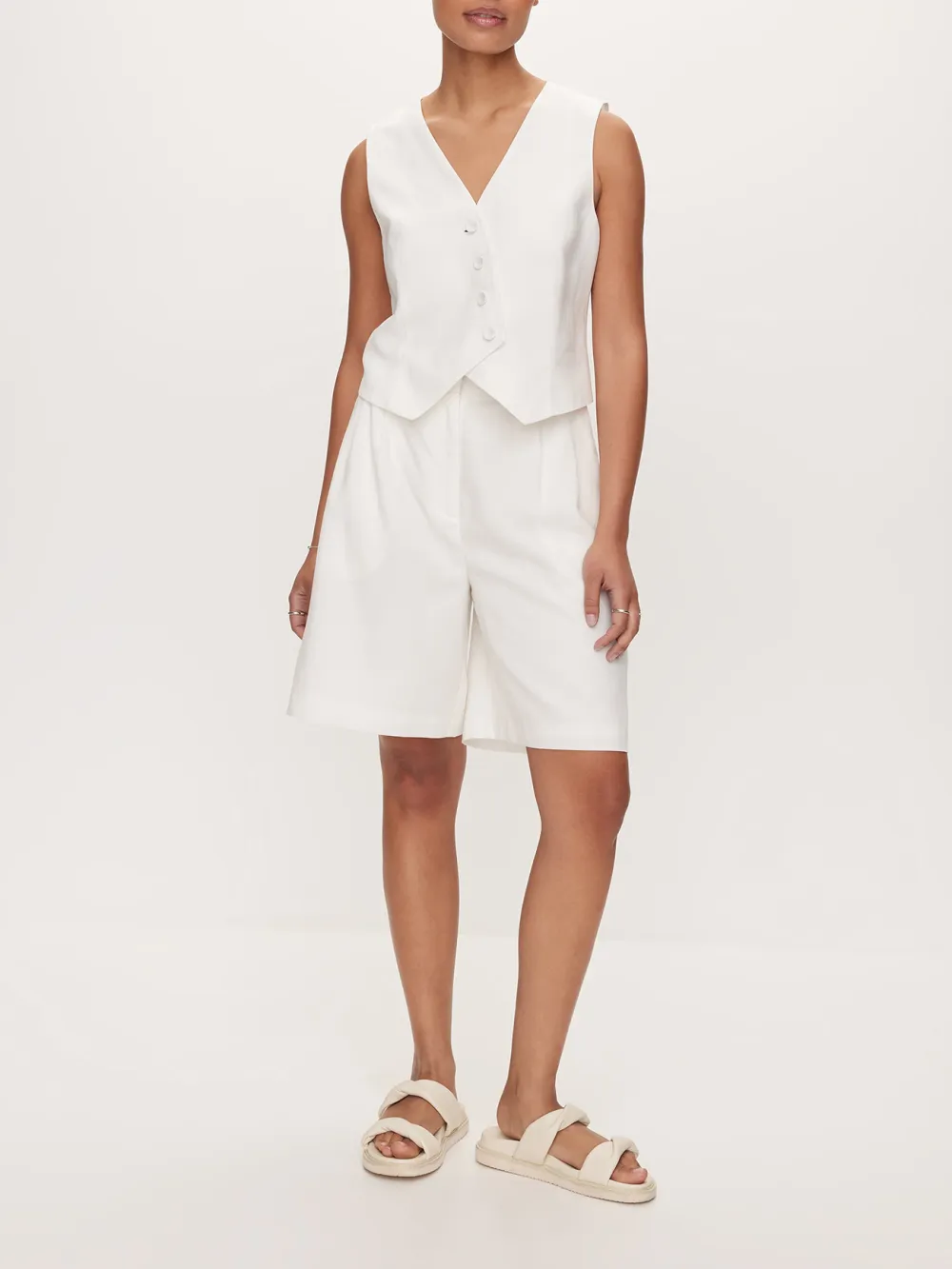 Daily Solid Color Short