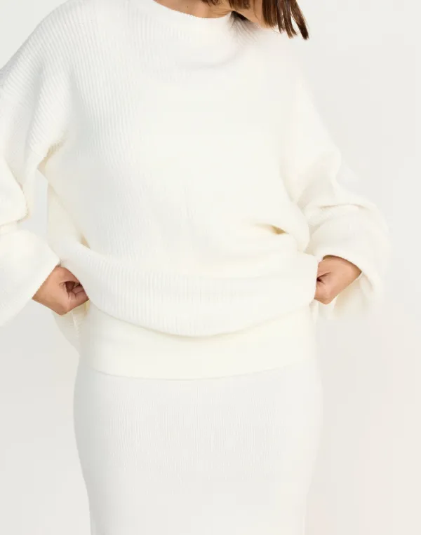 Soft Skin-Friendly Versatile Loose Top