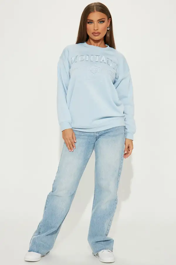 Weekend Vibes Embroidered Sweatshirt - Blue